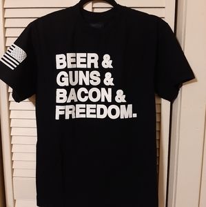 COPY - Mens Medium Black Graphic Tee